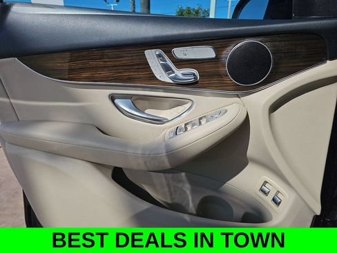 Used 2019 Mercedes-Benz GLC 350e 4MATIC image 26