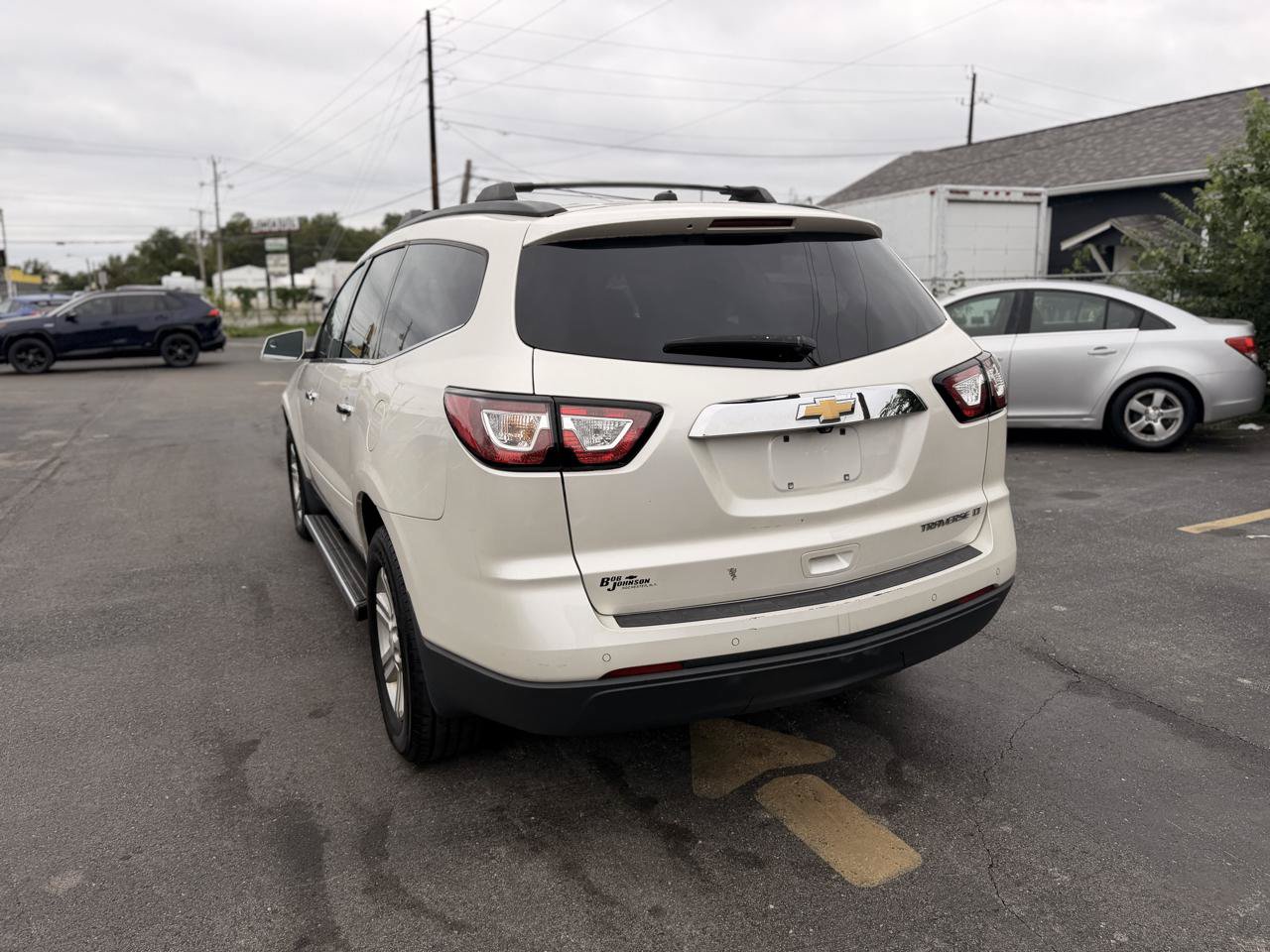 Used 2014 Chevrolet Traverse LT w/ LPO, 'HIT The Road' Package FWD image 17