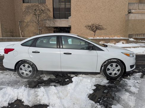 Used 2016 Ford Focus S image 6
