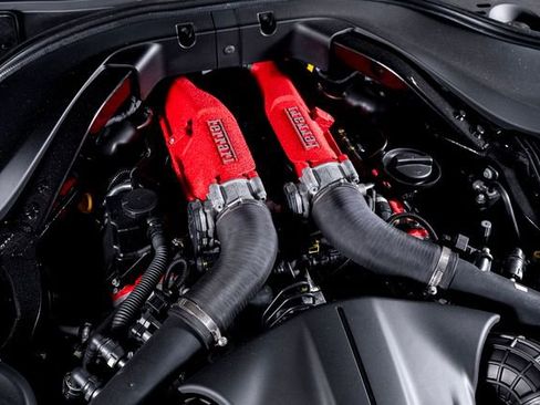 Certified 2024 Ferrari Roma Spider RWD image 15