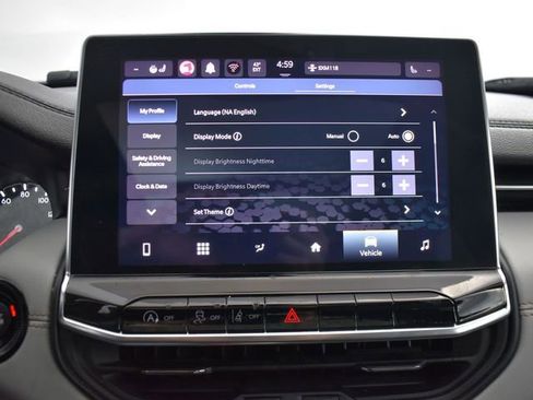 Used 2022 Jeep Compass Limited w/ Sun and Sound Group image 23