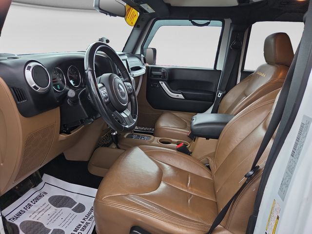 Used 2015 Jeep Wrangler Unlimited Sahara w/ Connectivity Group AWD/4WD image 24