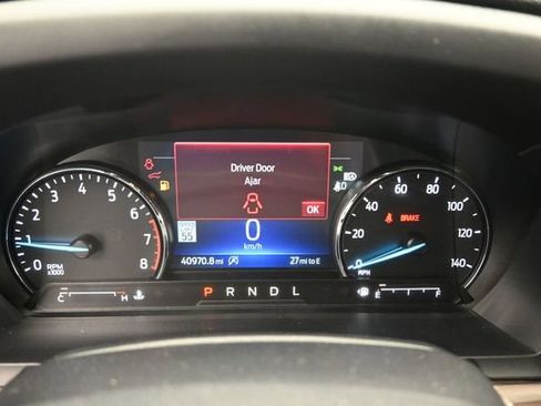 Used 2023 Ford Explorer Limited w/ Equipment Group 301A AWD/4WD image 22