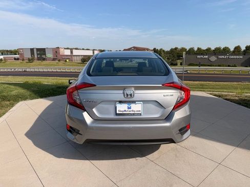Used 2018 Honda Civic LX image 8