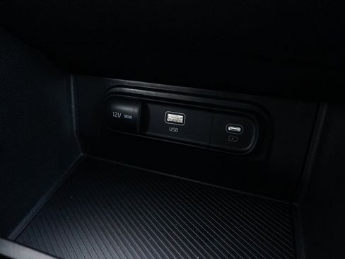 Used 2025 Kia Sportage LX image 44