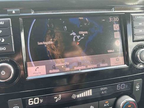 Used 2020 Nissan Rogue SL AWD/4WD image 21