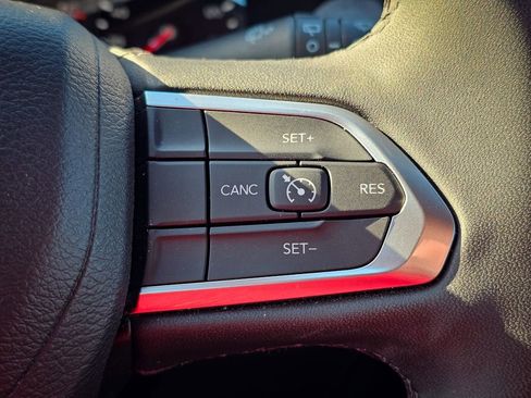 Certified 2024 Jeep Compass Latitude image 19