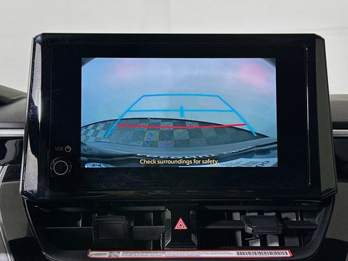 Used 2025 Toyota Corolla SE image 25