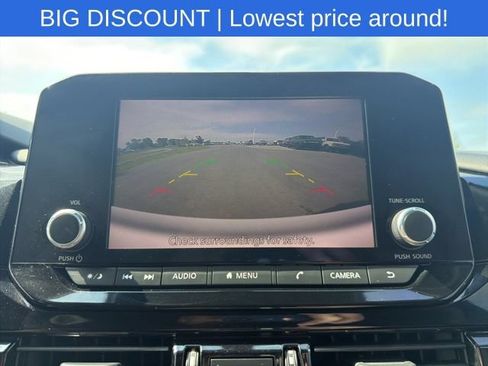 Used 2022 Nissan Pathfinder SV FWD image 29