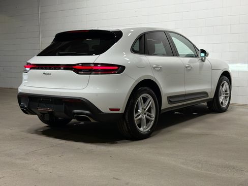 Certified 2026 Porsche Macan AWD/4WD image 7