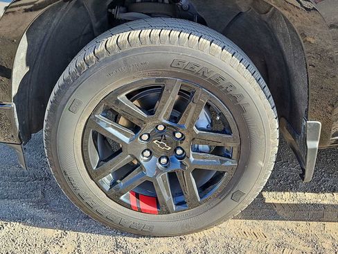 Used 2025 Chevrolet Silverado 1500 RST w/ Redline Edition AWD/4WD image 12