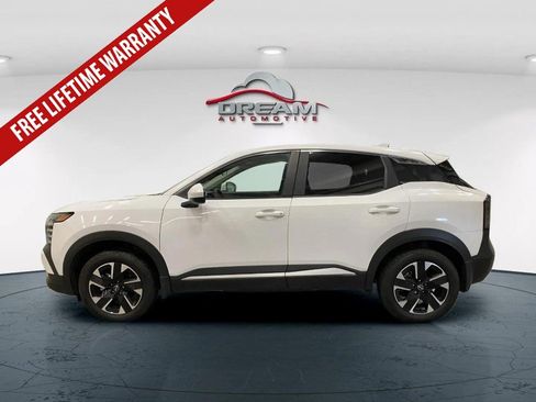 Used 2025 Nissan Kicks SV AWD/4WD image 15