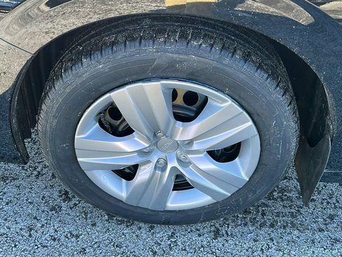 Certified 2023 Subaru Legacy Base image 5