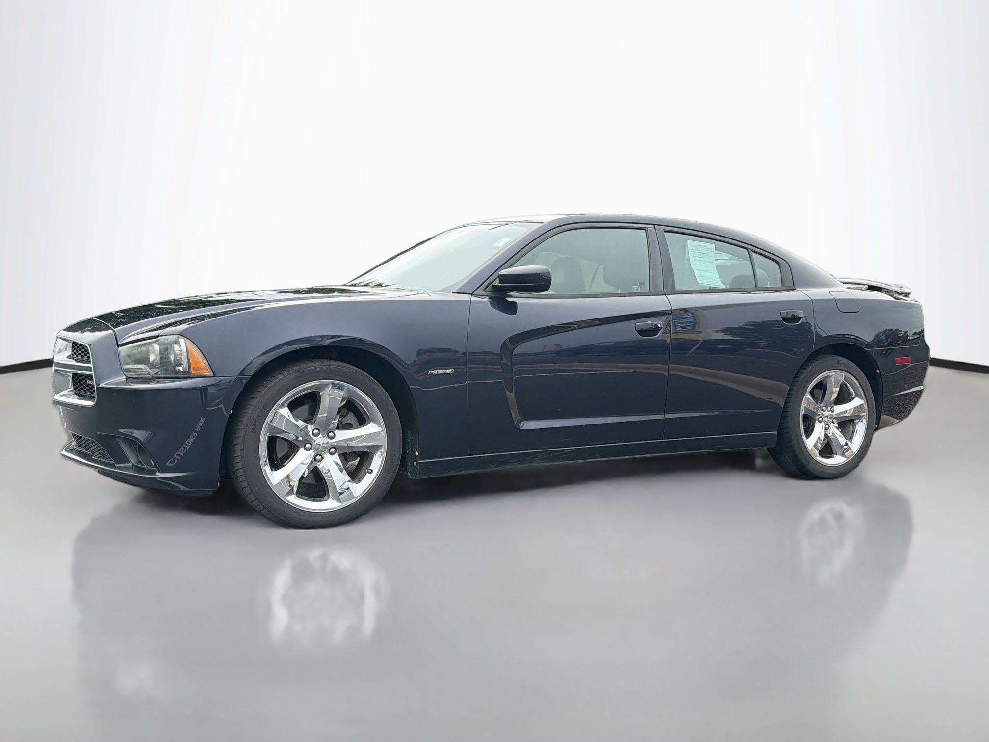Used 2011 Dodge Charger R/T RWD image 3