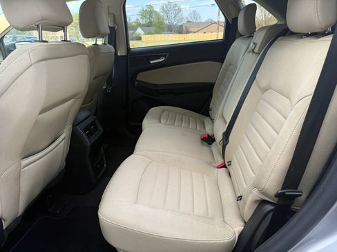 Used 2023 Ford Edge SE AWD/4WD image 15