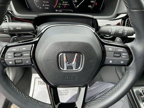 Used 2025 Honda Civic Sport image 29