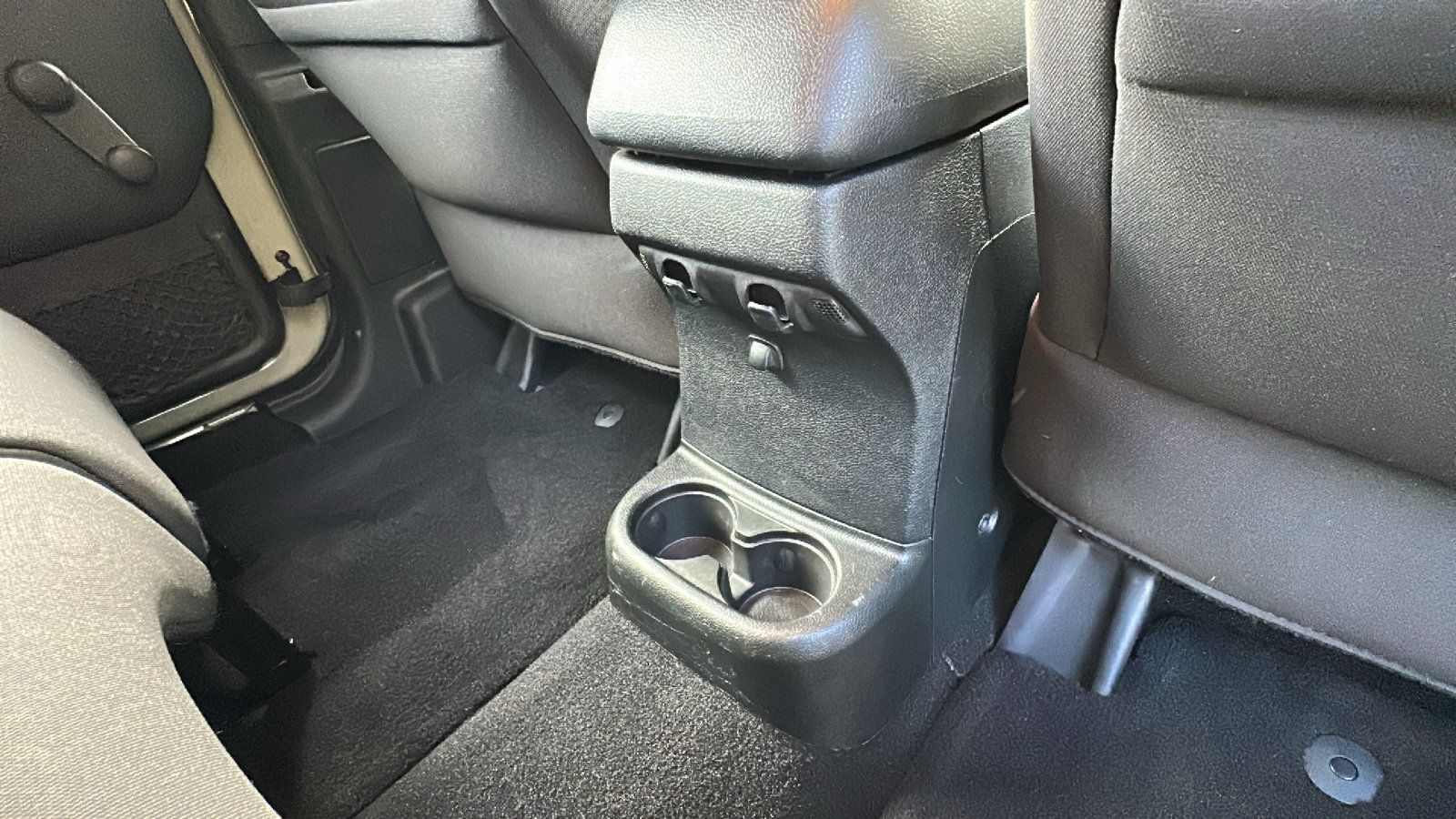 Used 2017 Jeep Wrangler Unlimited Sport w/ Connectivity Group AWD/4WD image 25