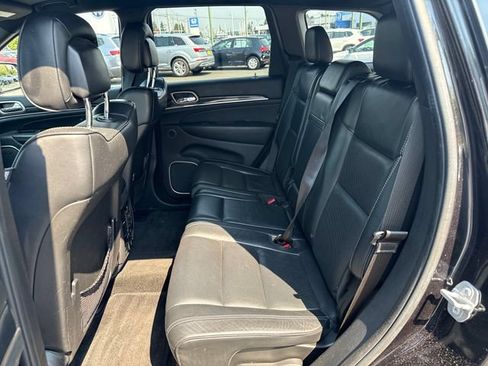 Used 2015 Jeep Grand Cherokee Overland w/ Advanced Technology Group AWD/4WD image 14