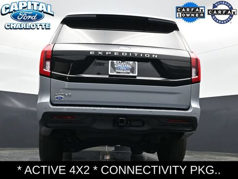 Used 2025 Ford Expedition Active AWD/4WD image 25