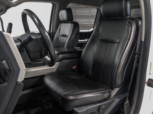 Used 2020 Ford F250 Lariat w/ Lariat Value Package AWD/4WD image 29