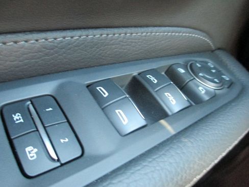 Certified 2024 GMC Yukon XL Denali w/ Max Trailering Package image 29