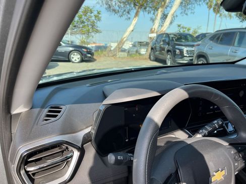 Used 2025 Chevrolet TrailBlazer LT image 34