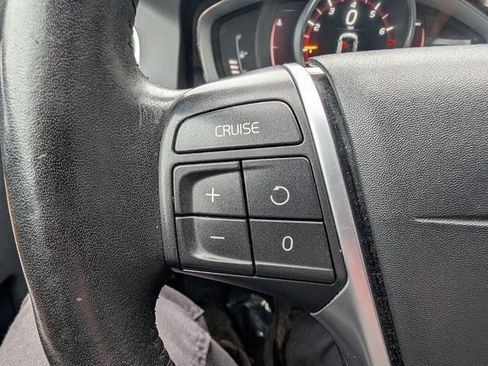 Used 2017 Volvo XC60 T6 Inscription w/ Preferred Option Package image 12