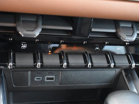 Used 2023 GMC Canyon AT4 w/ LPO, Sports Bar Package image 35