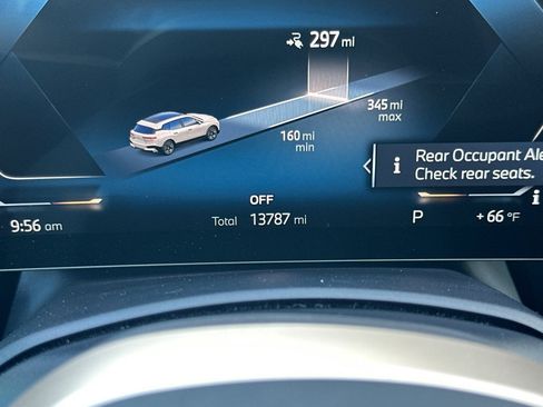 Used 2024 BMW iX xDrive50 w/ Sport Package AWD/4WD image 36