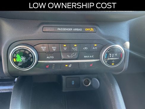 Certified 2020 Ford Escape SEL image 19