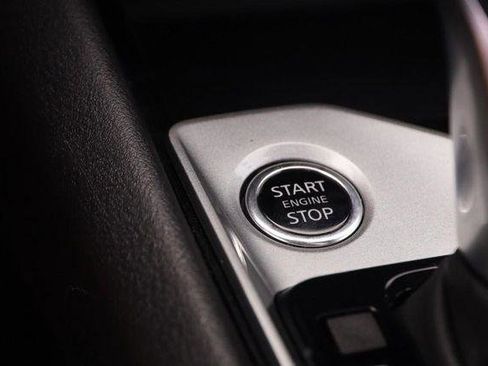 Used 2024 Nissan Altima 2.5 SV FWD image 18