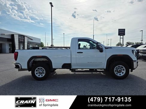 Used 2025 GMC Sierra 2500 Pro w/ Convenience Package AWD/4WD image 9