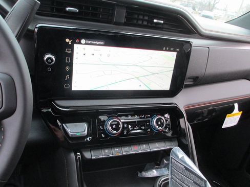 New 2026 GMC Sierra 2500 AT4 w/ AT4 Premium Plus Package image 20