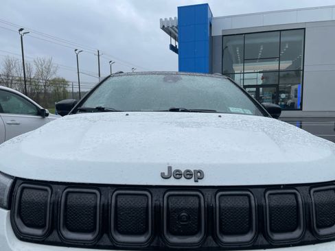Used 2022 Jeep Compass High Altitude AWD/4WD image 13