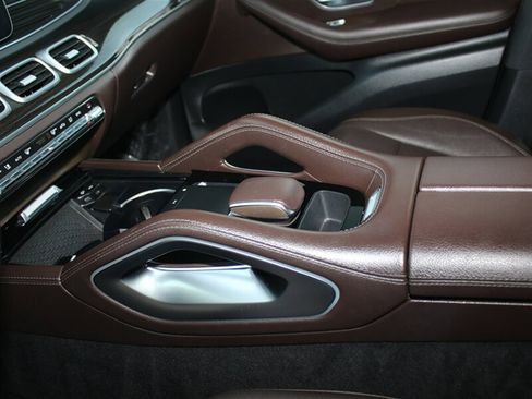 Used 2021 Mercedes-Benz GLE 350 4MATIC image 11