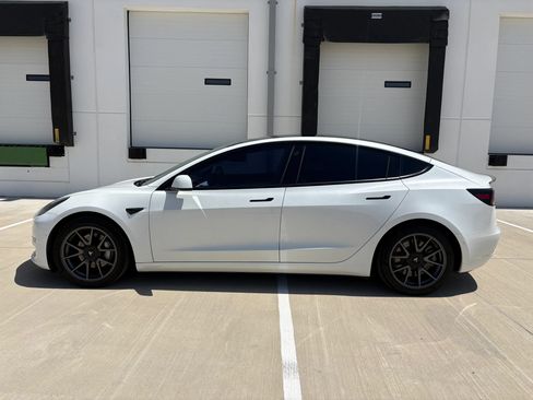 Used 2021 Tesla Model 3 Standard Range Plus RWD image 6