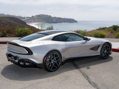 Used 2026 Aston Martin Vanquish image 3