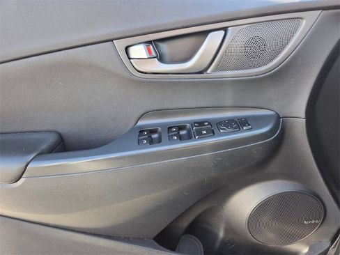 Used 2019 Hyundai Kona Limited image 24