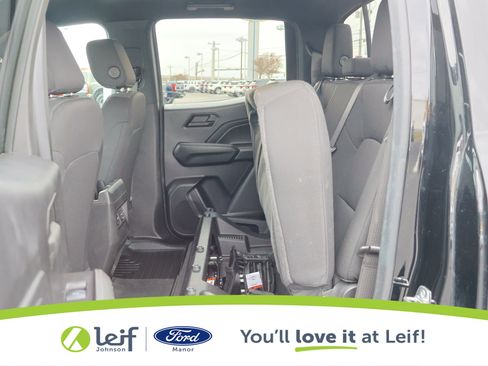 Used 2024 Chevrolet Colorado W/T w/ Technology Package image 25