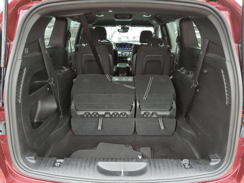Used 2021 Chrysler Pacifica Touring w/ S Appearance Package FWD image 21