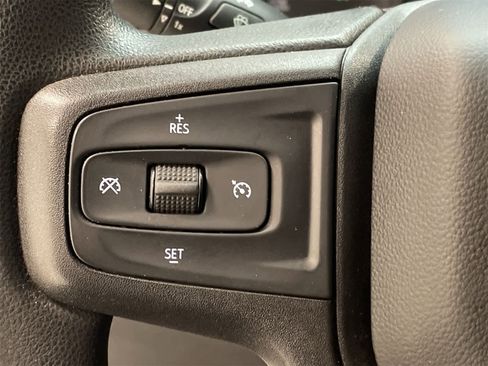 Used 2021 Chevrolet Silverado 1500 Custom image 9