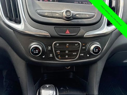 Used 2020 Chevrolet Equinox LT FWD image 25