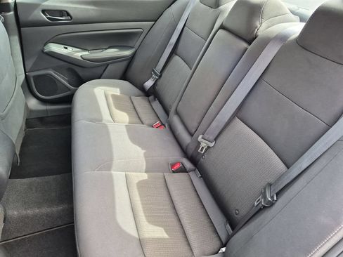 Used 2025 Nissan Altima 2.5 SV FWD image 24