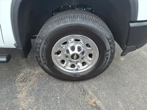 Used 2024 Chevrolet Silverado 3500 W/T w/ WT Convenience Package image 7