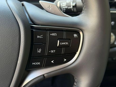 Certified 2025 Lexus ES 300h Ultra Luxury w/ Accessory Package (Z1) FWD image 29