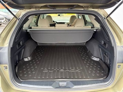 Used 2020 Subaru Outback Premium image 22