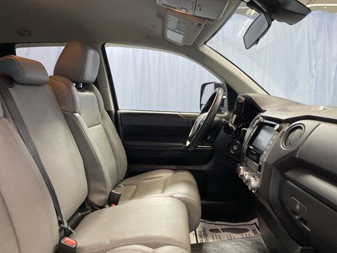 Used 2020 Toyota Tundra SR image 30