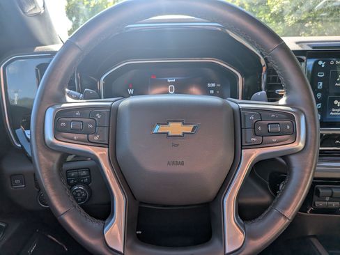 Used 2023 Chevrolet Silverado 1500 LTZ w/ Technology Package AWD/4WD image 14