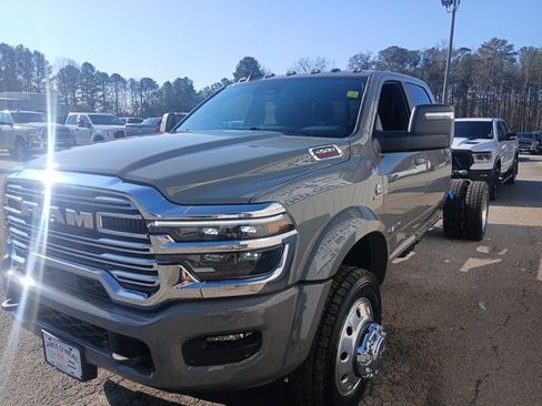 New 2026 RAM 4500 Laramie w/ Laramie Trim Package image 9