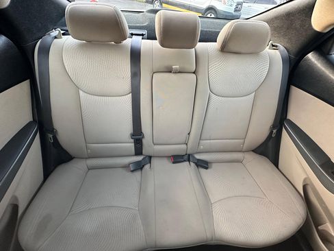 Used 2016 Hyundai Elantra SE w/ Option Group 02 image 11